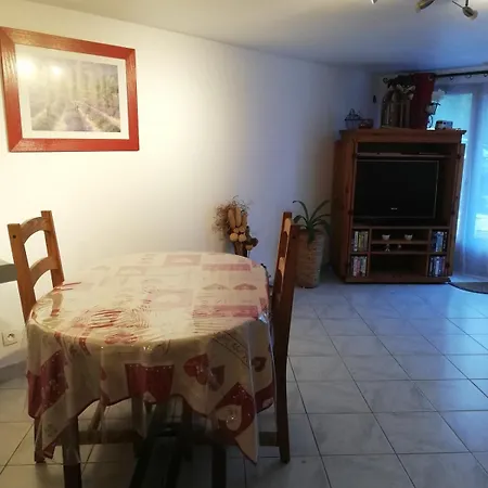 Apartment Au Coeur D'un Joli Village De Seine Et Marne Boulancourt